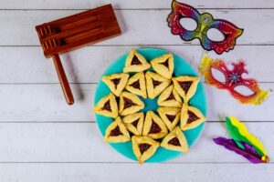 צלחת לפורים עם אוזני המן